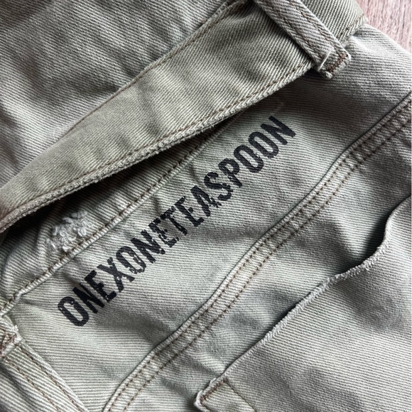 One Teaspoon Green distressed belted jump suit excellent like new condition XS - Picture 6 of 16